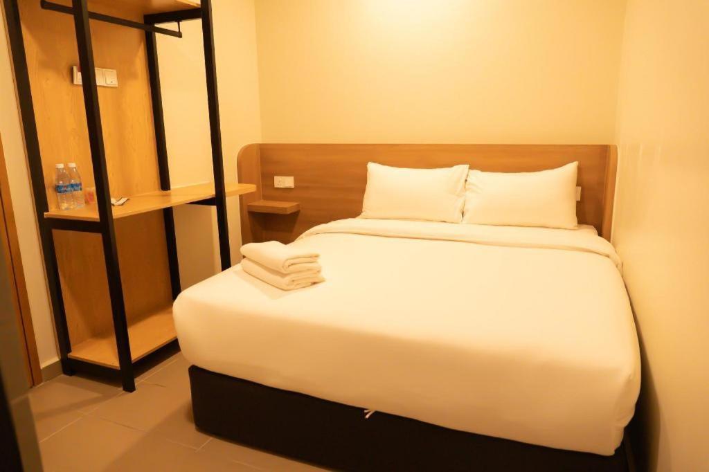 Hotel Sunsurya Klang Buitenkant foto