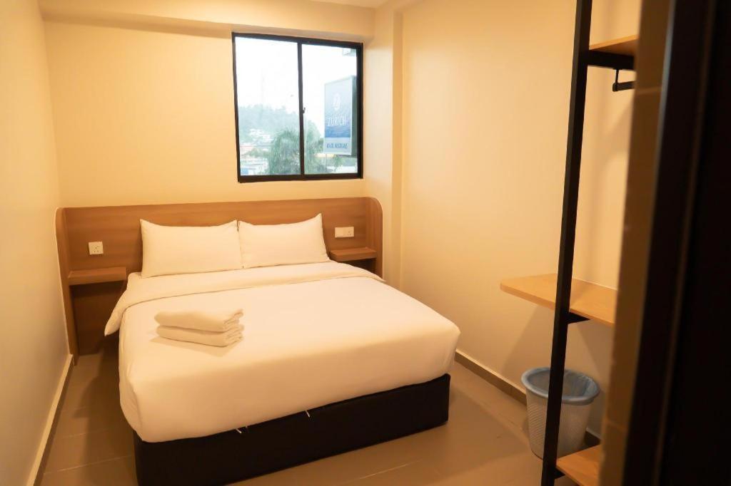 Hotel Sunsurya Klang Buitenkant foto